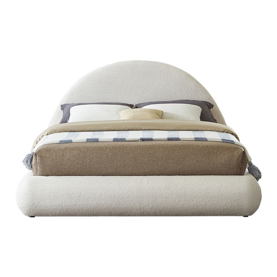 Rudy Teddy Fabric Queen Bed In Cream